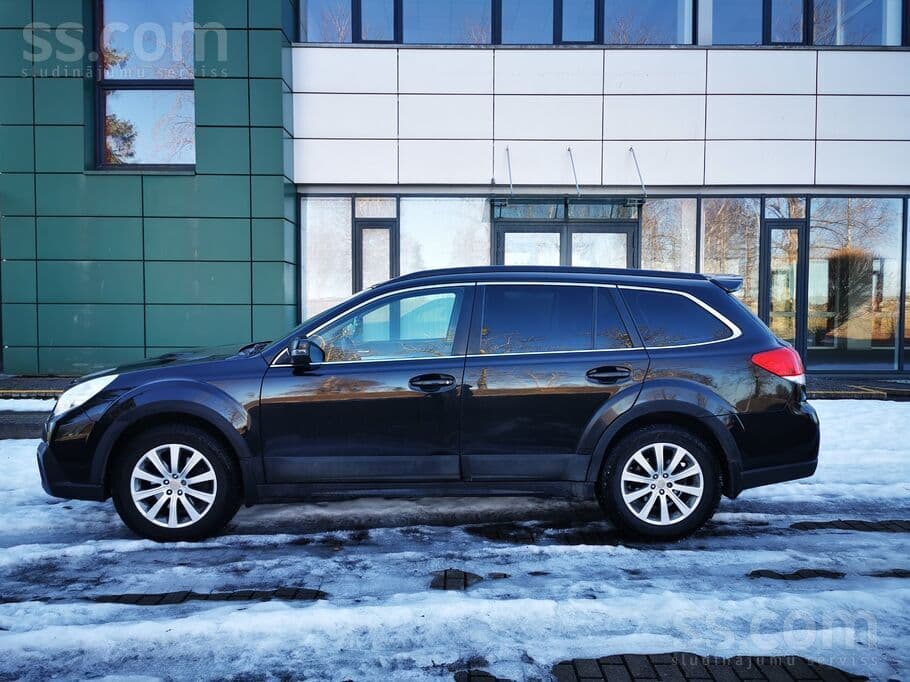 2013 Subaru OUTBACK