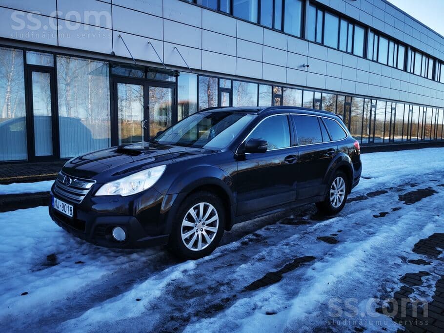 2013 Subaru OUTBACK 2