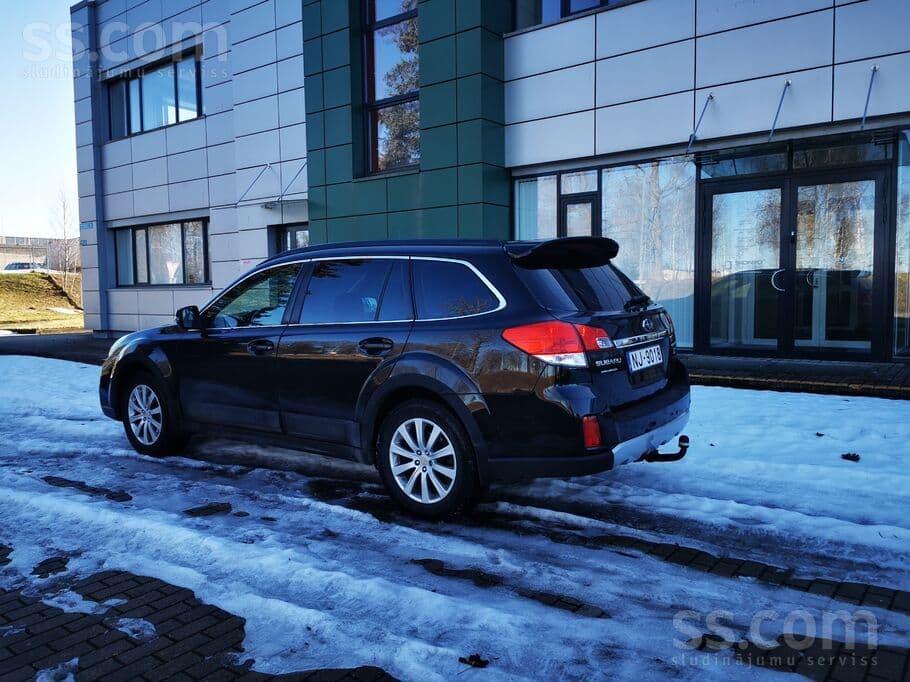 2013 Subaru OUTBACK 3