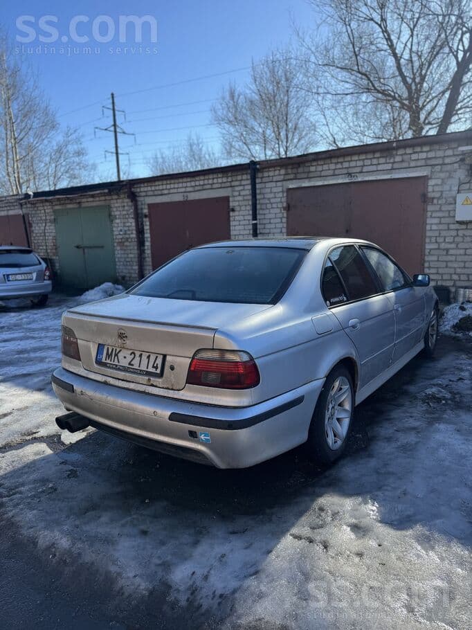 2000 BMW 530 2