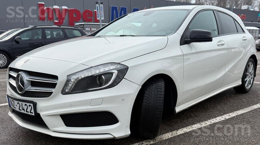 2015 Mercedes-Benz A180