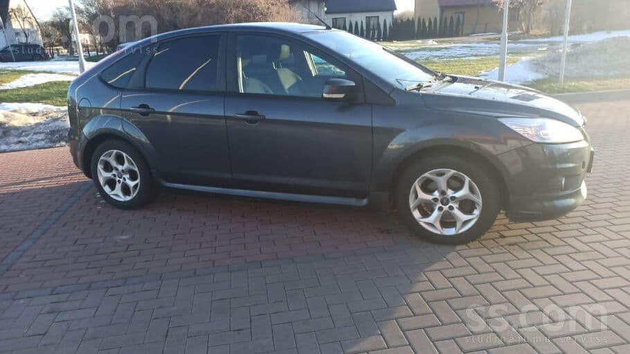 2009 Ford Focus 5