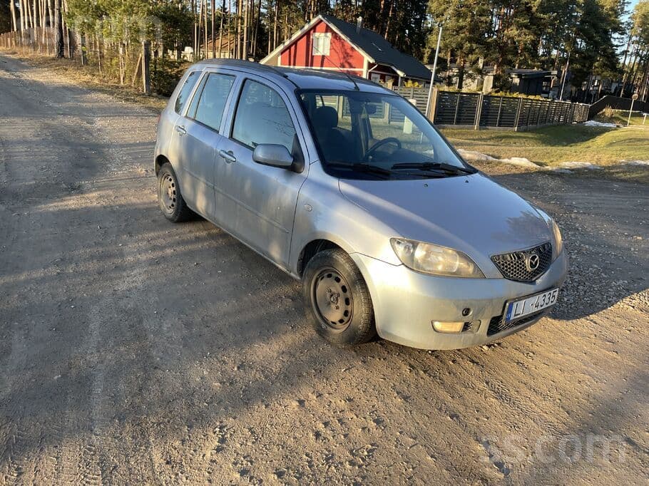 2003 Mazda 2 2