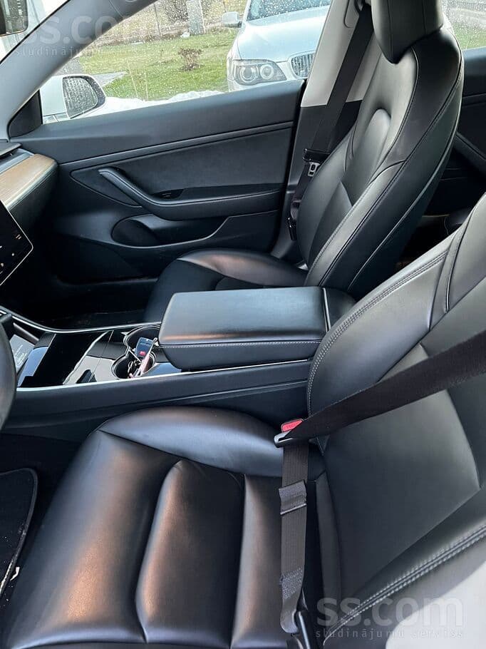 2020 Tesla Model 3 5