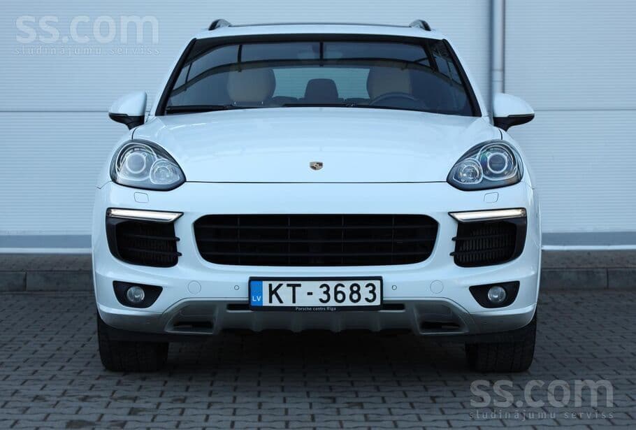 2017 Porsche Cayenne 3