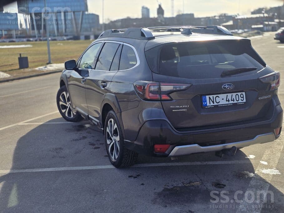 2022 Subaru OUTBACK 3
