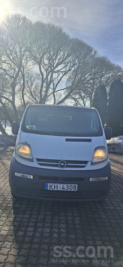 2003 Opel Vivaro 2