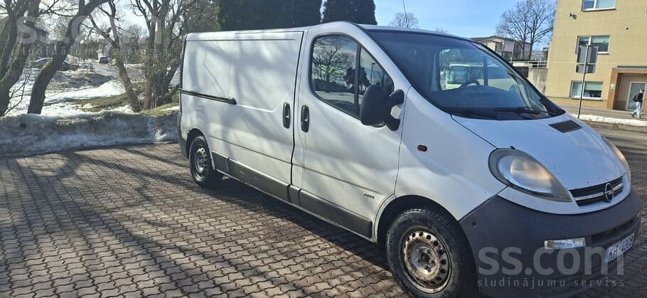 2003 Opel Vivaro 3