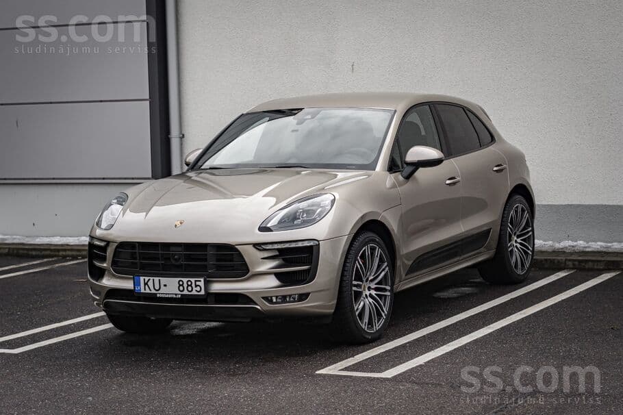 2016 Porsche Macan
