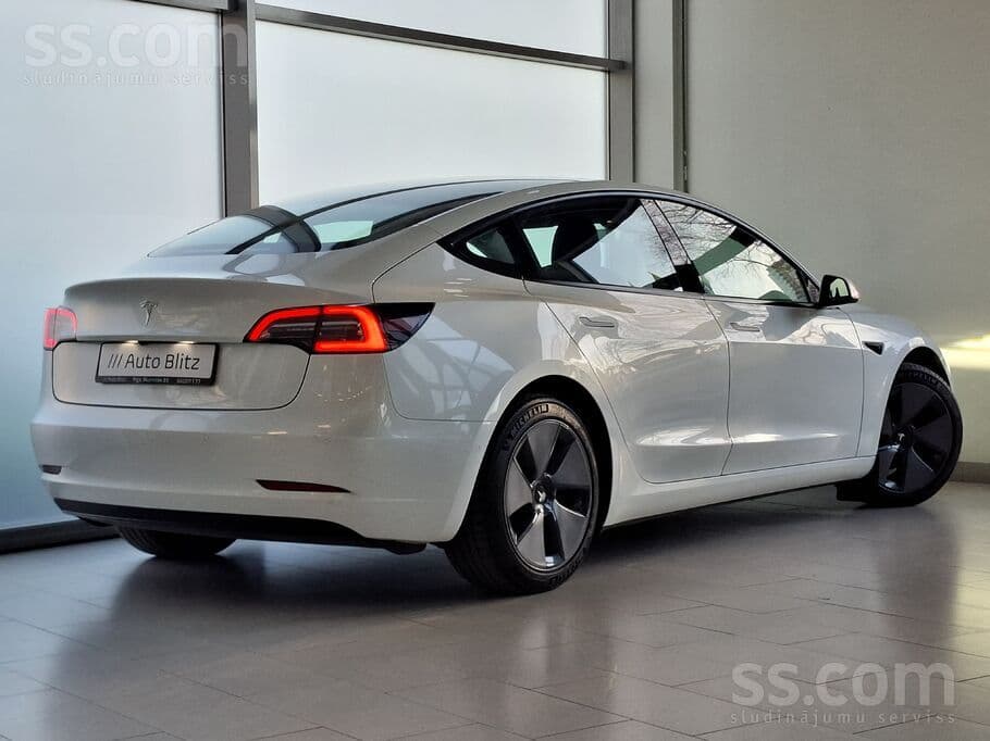2021 Tesla Model 3 2