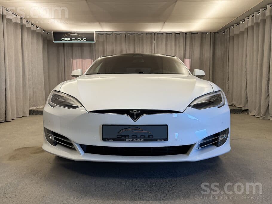 2018 Tesla Model S 2