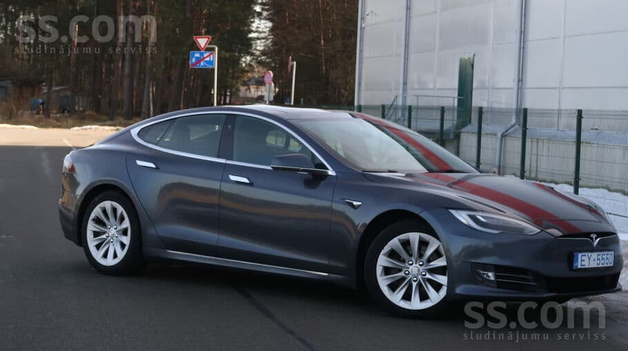 2017 Tesla Model S 3