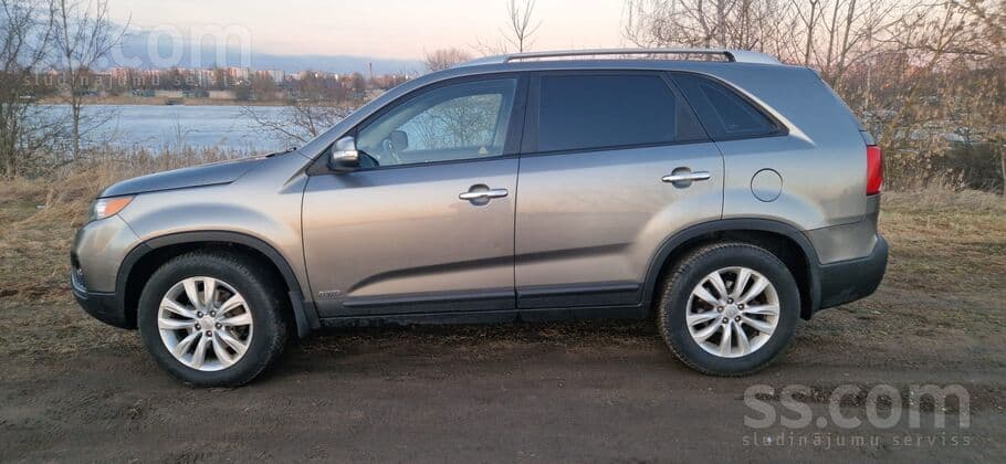 2011 Kia Sorento 4