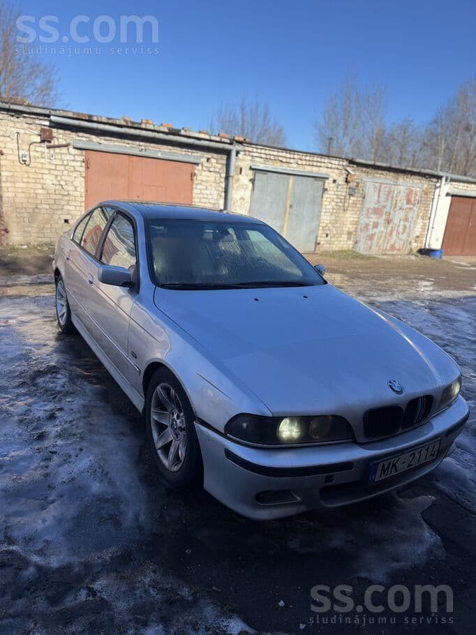 2000 BMW 530
