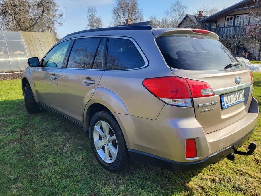 2014 Subaru OUTBACK 4