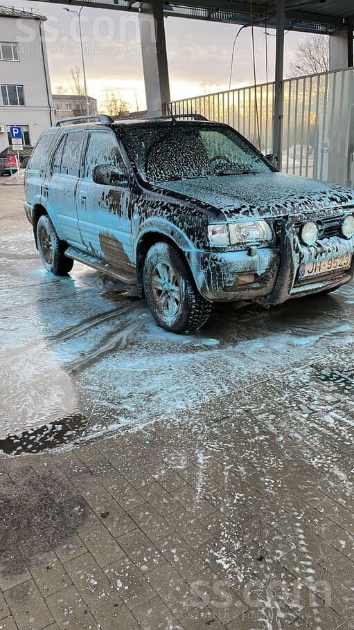 2003 Opel Frontera 3