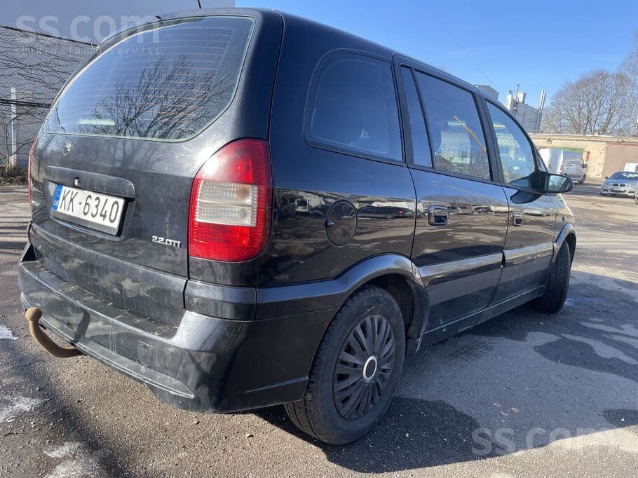 2004 Opel Zafira 4