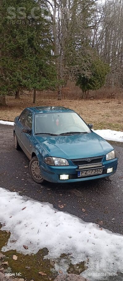 1998 Mazda 323