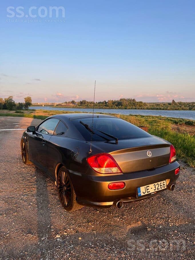 2006 Hyundai Coupe 2