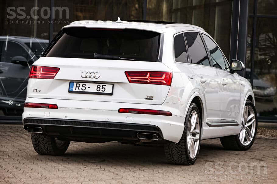 2016 Audi Q7 5
