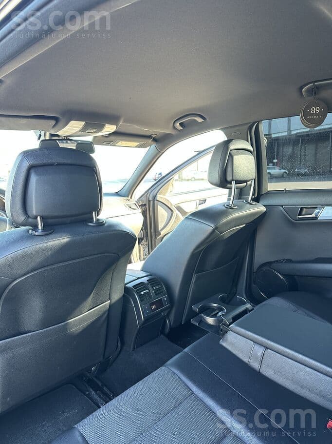 2008 Mercedes-Benz C320 5