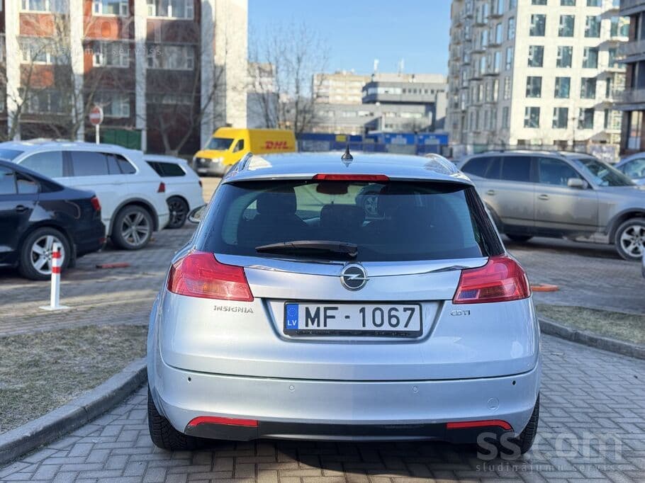 2013 Opel Insignia 4