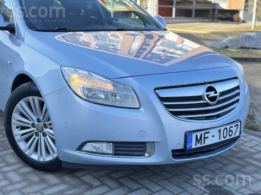 2013 Opel Insignia 5
