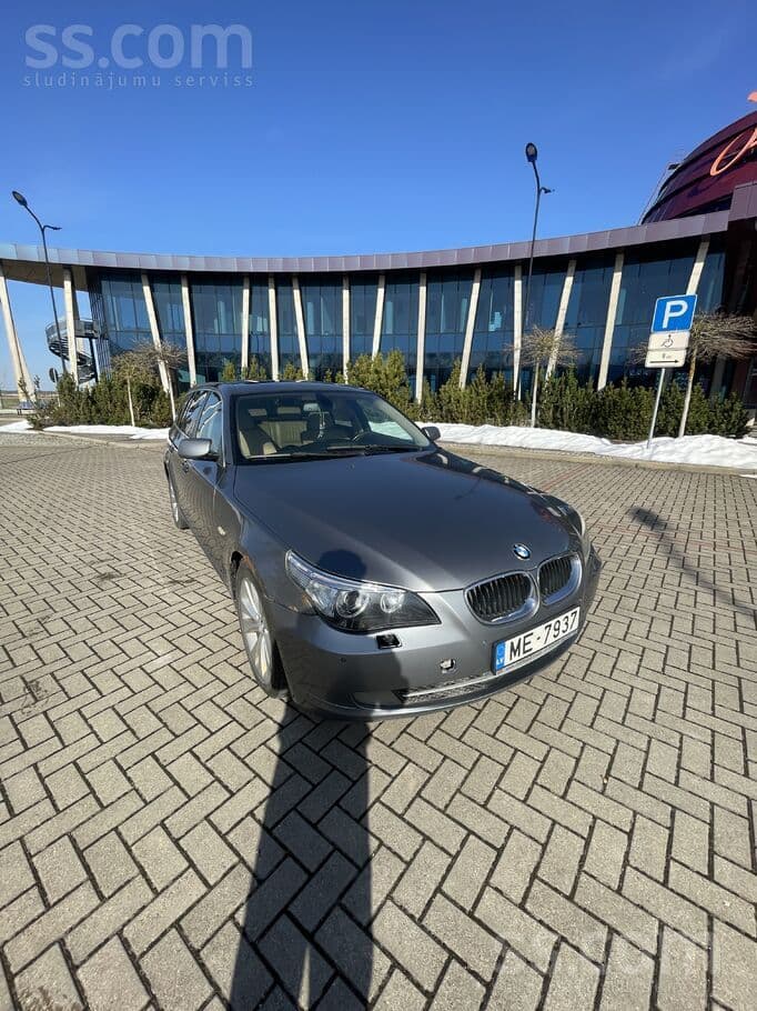 2007 BMW 520