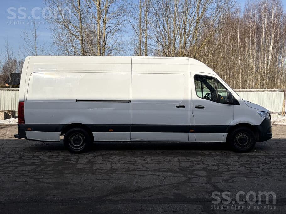 2021 Mercedes-Benz Sprinter 4
