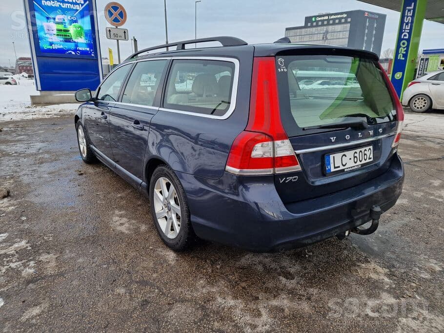 2013 Volvo V70 4