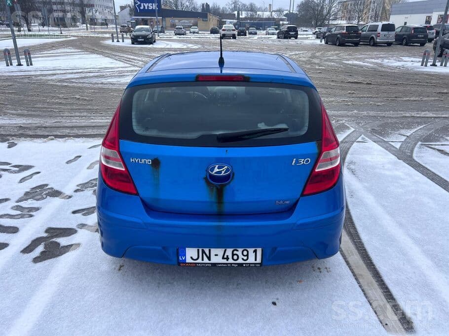 2011 Hyundai i30 4
