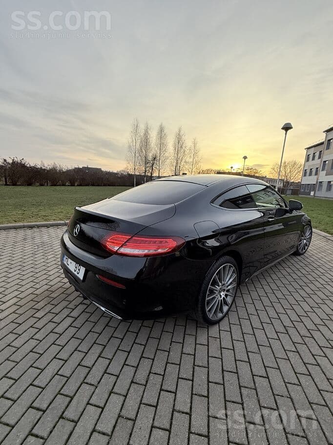 2018 Mercedes-Benz C250 4