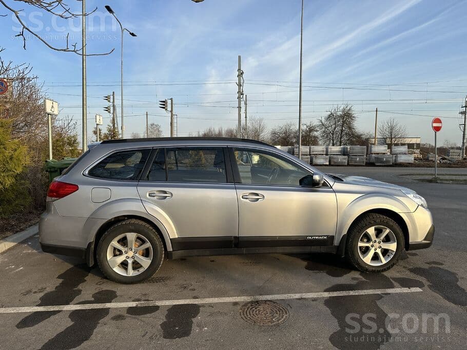 2015 Subaru OUTBACK 3