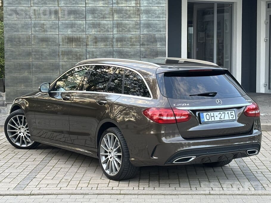 2016 Mercedes-Benz C250 5