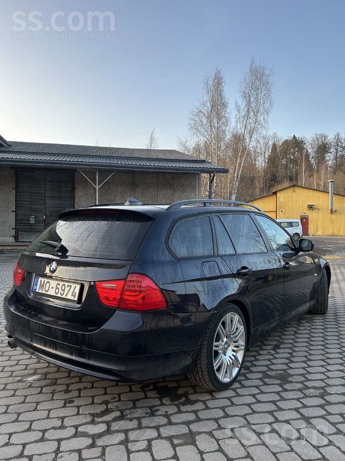 2010 BMW 318 4