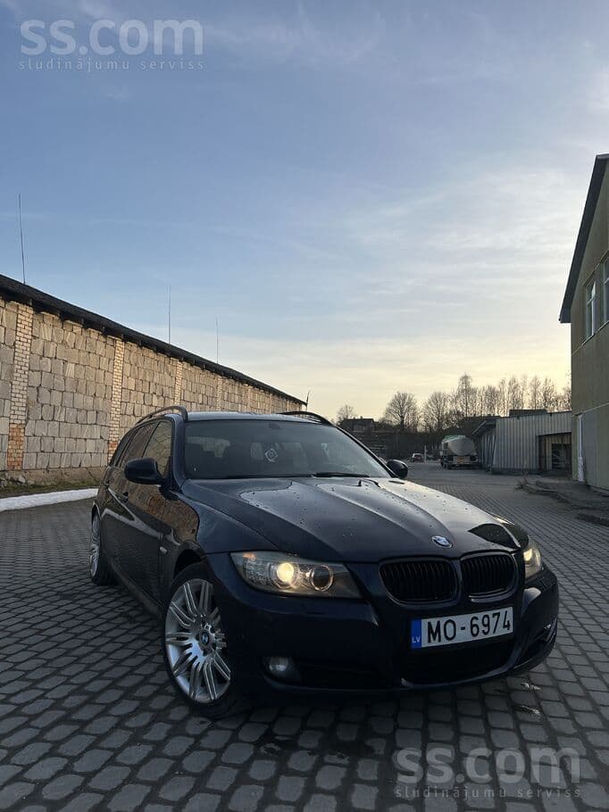 2010 BMW 318 5