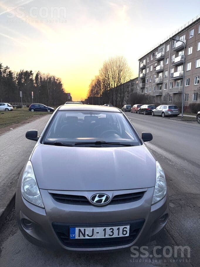 2012 Hyundai i20 2