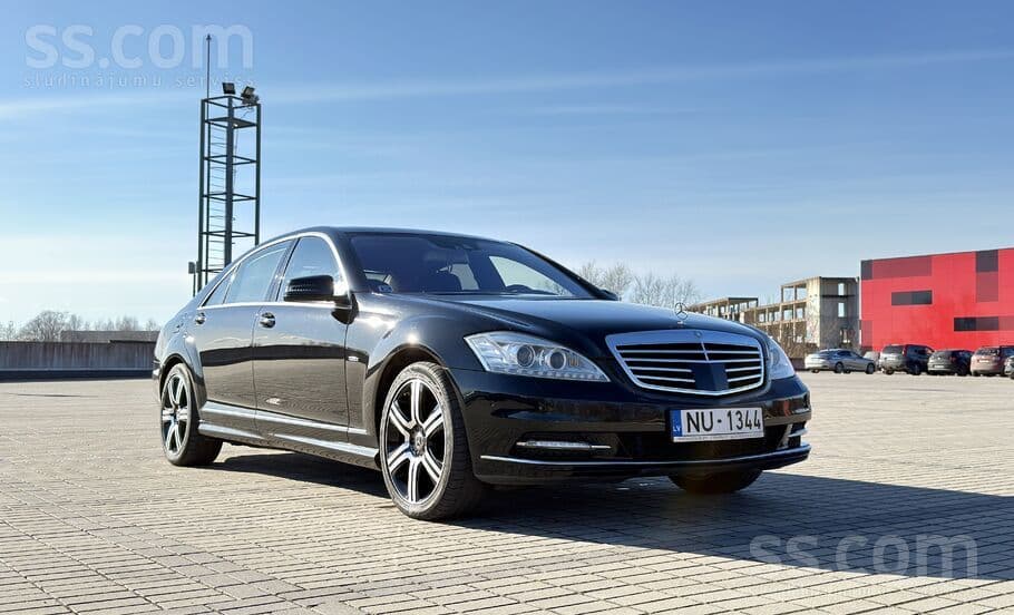 2010 Mercedes-Benz S400