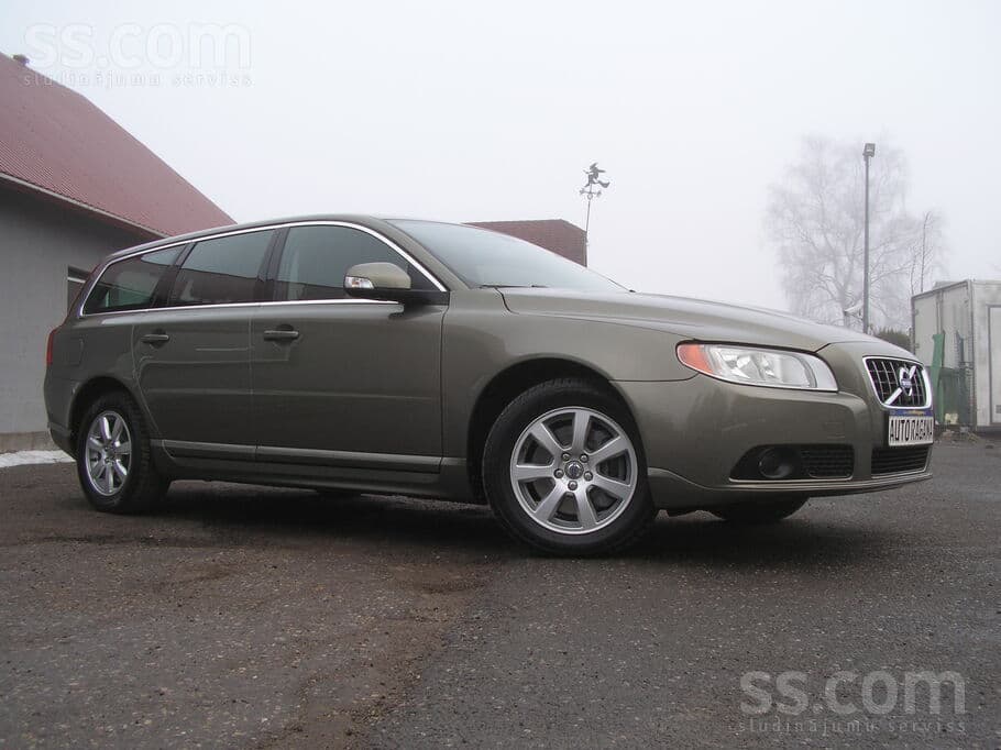2010 Volvo V70