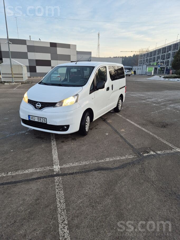 2011 Nissan NV200